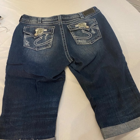 Silver Brand Suki Surplus crop/capri Jeans size 16 NWOT - Picture 3 of 5